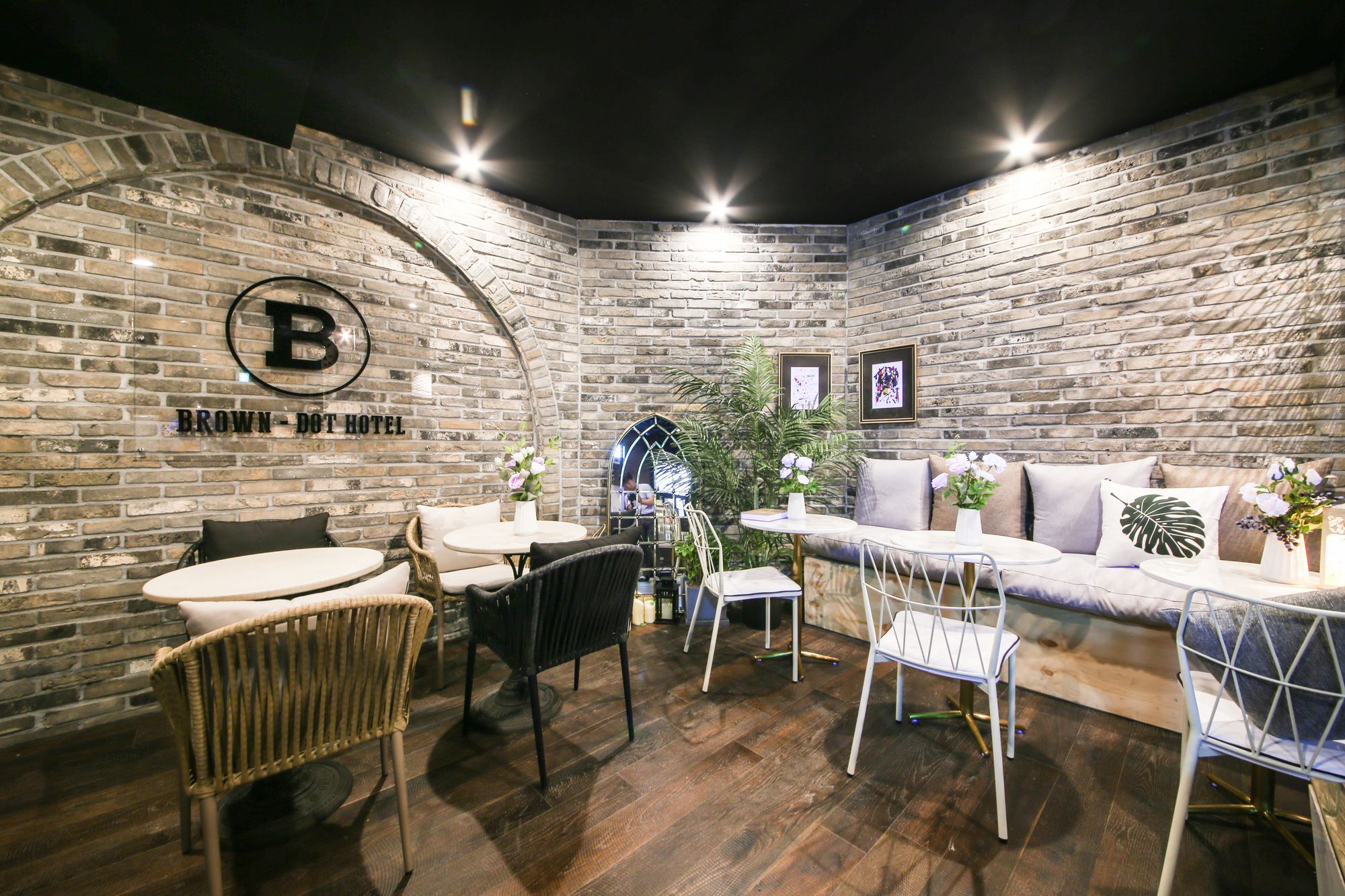 Brown Dot Hotel Yangjeong Busan Bagian luar foto