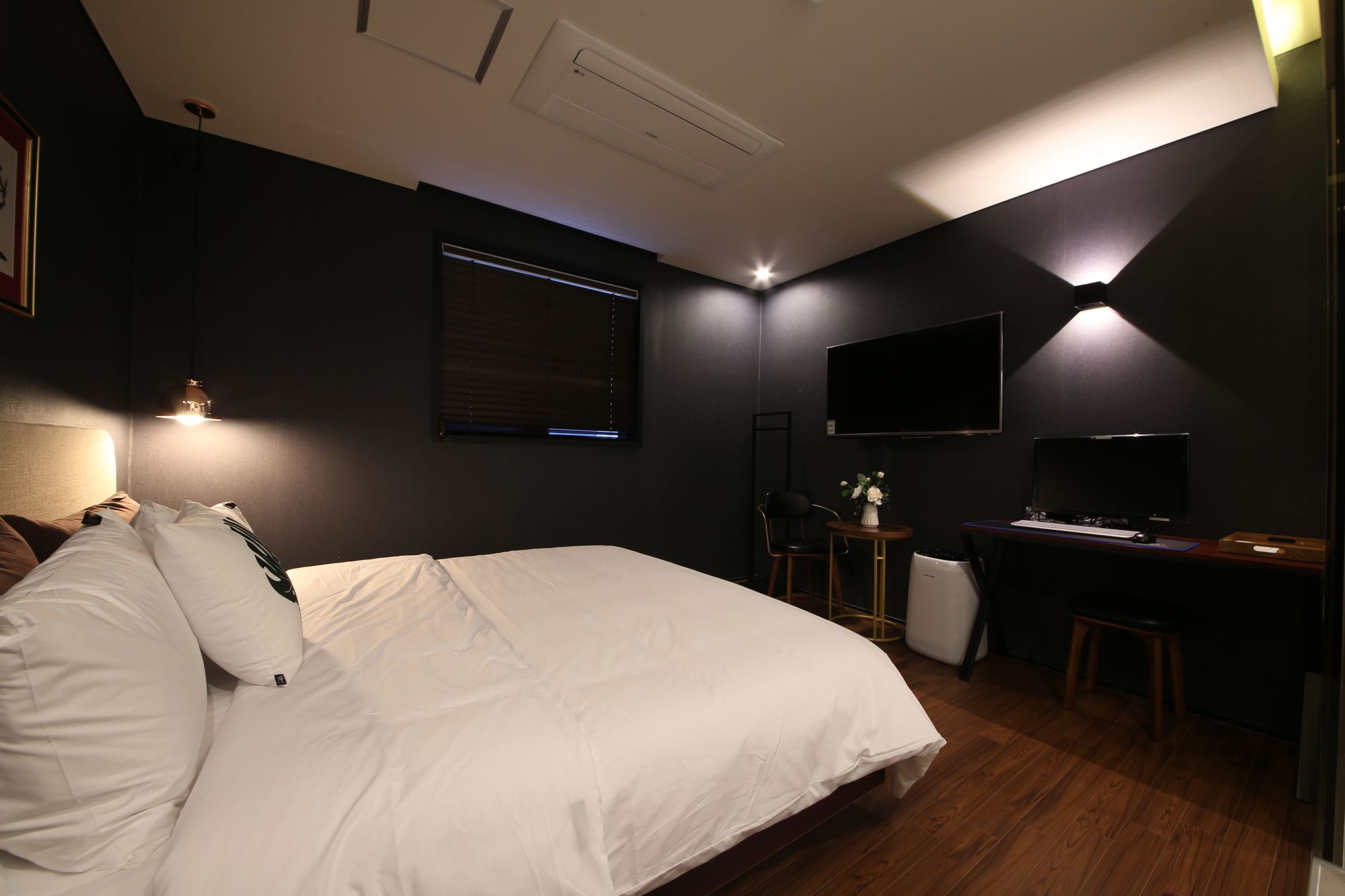 Brown Dot Hotel Yangjeong Busan Bagian luar foto