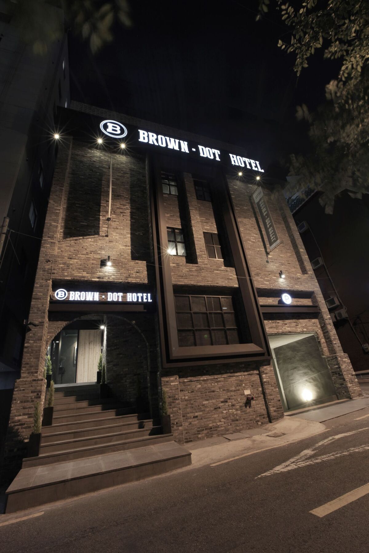 Brown Dot Hotel Yangjeong Busan Bagian luar foto
