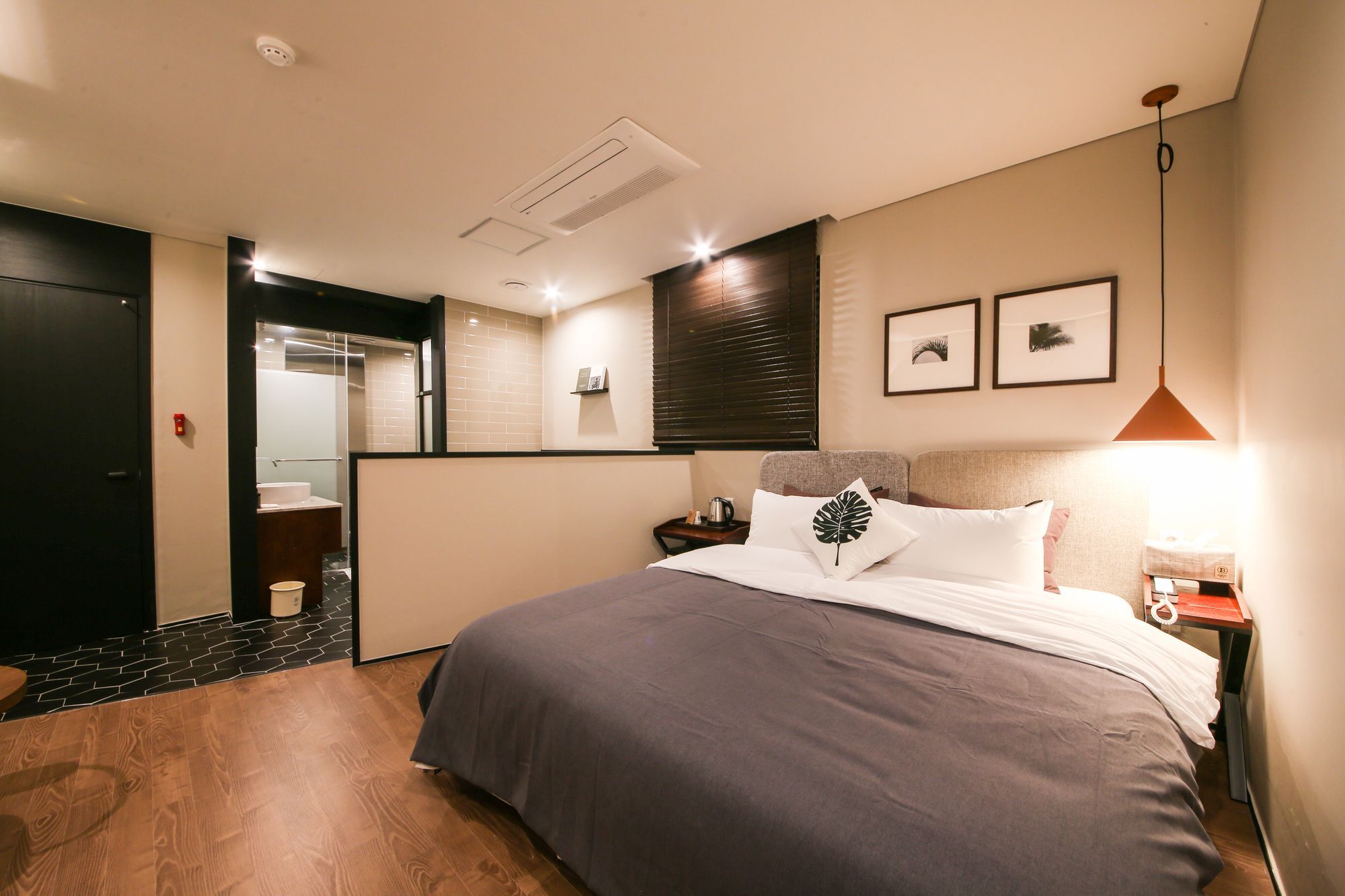 Brown Dot Hotel Yangjeong Busan Bagian luar foto