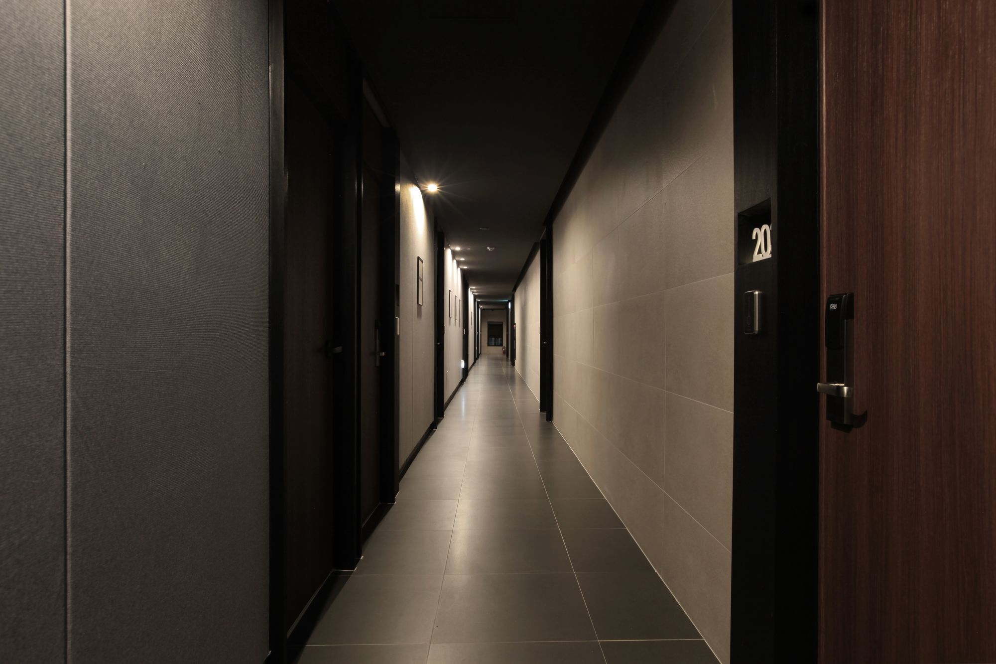 Brown Dot Hotel Yangjeong Busan Bagian luar foto